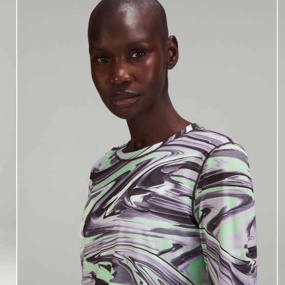 Lululemon High Neck Run And Train LS - Picture 4 of 7